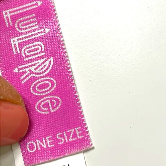 LuLaRoe Disney Minnie Mouse Super Soft Leggings Size OS - Picture 8 of 15